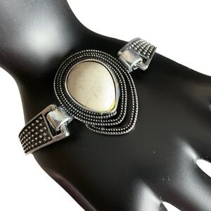 🎉 SALE SEMIPRECIOUS Stone Teardrop Bracelet